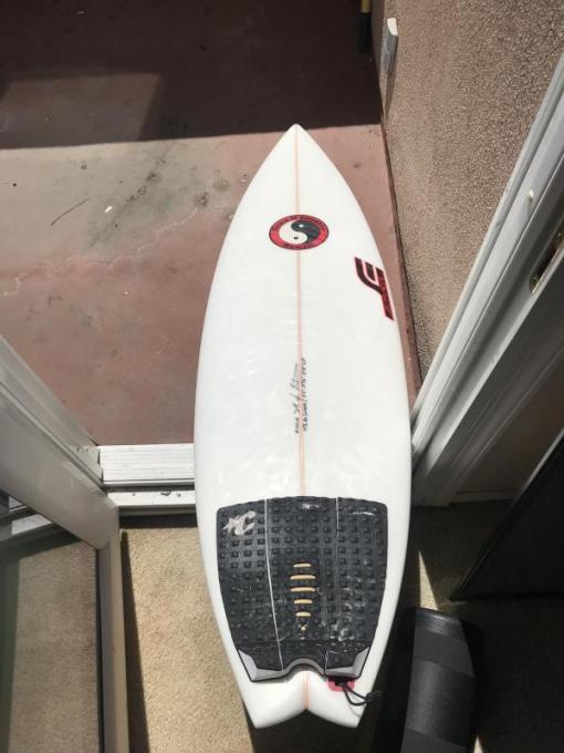 Estrada Slingshot Fish