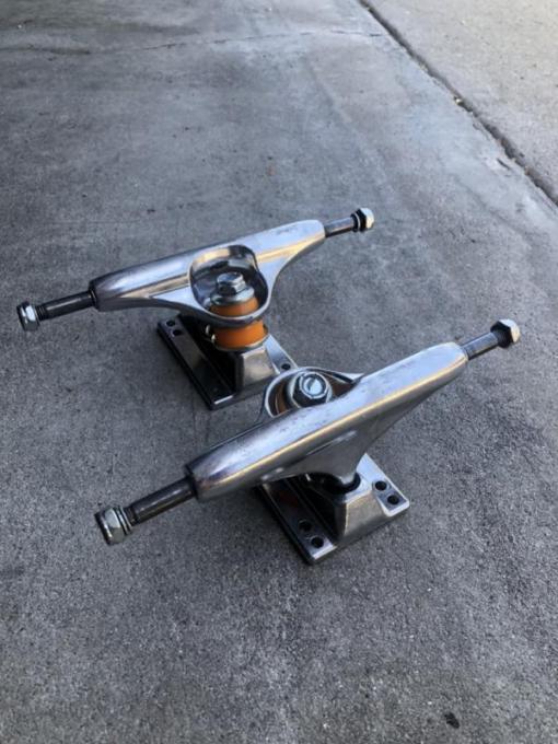 Skateboard trucks for sale