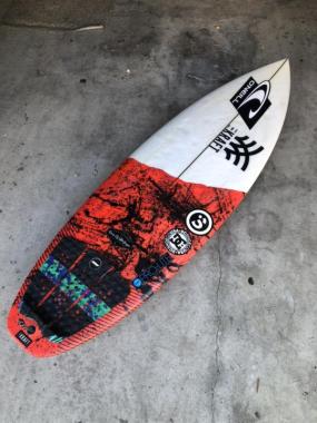 The Kraft 4’11” grom surfboard