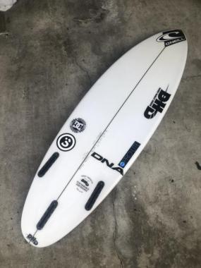 5’3” DHD DNA used surfboard