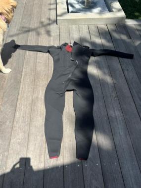 O’Neil wetsuit kids size 14