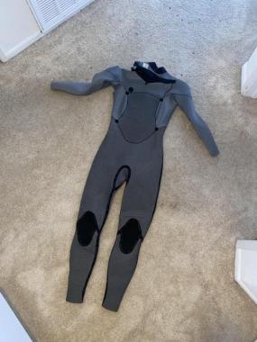 XCEL AXIS X FULL WETSUIT NEW WORN ONCE
