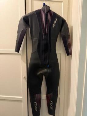 2XU Propel women’s long sleeve wetsuit, size L